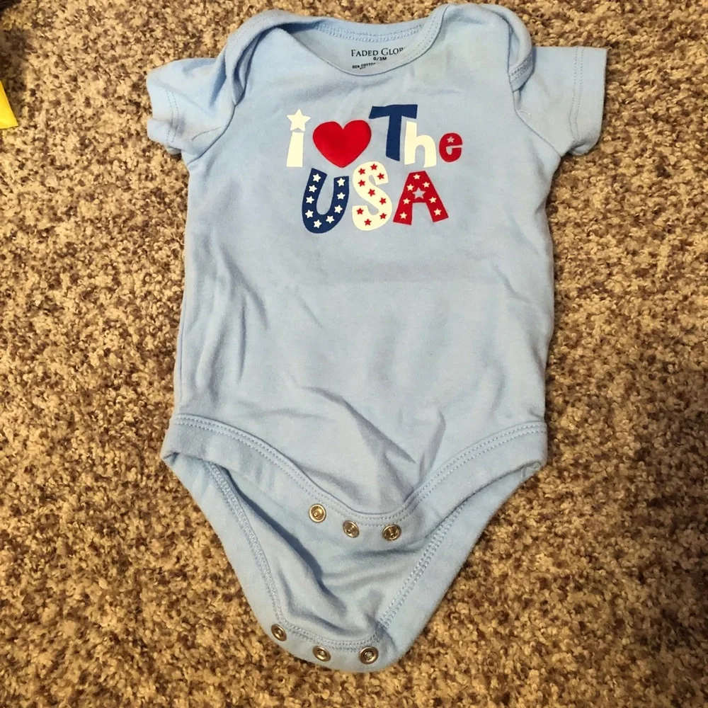 Faded Glory Blue and Red Patriotic Bodysuit